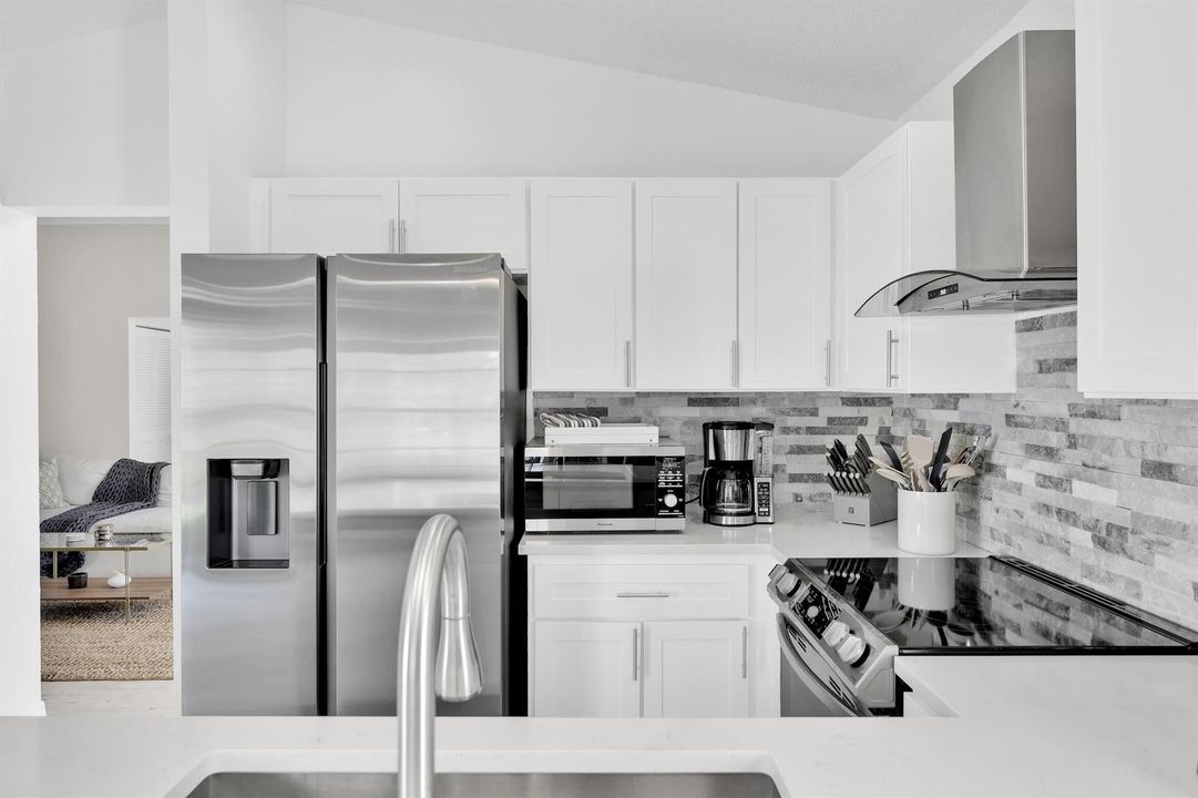 22561 Middletown Dr Boca Raton - 38