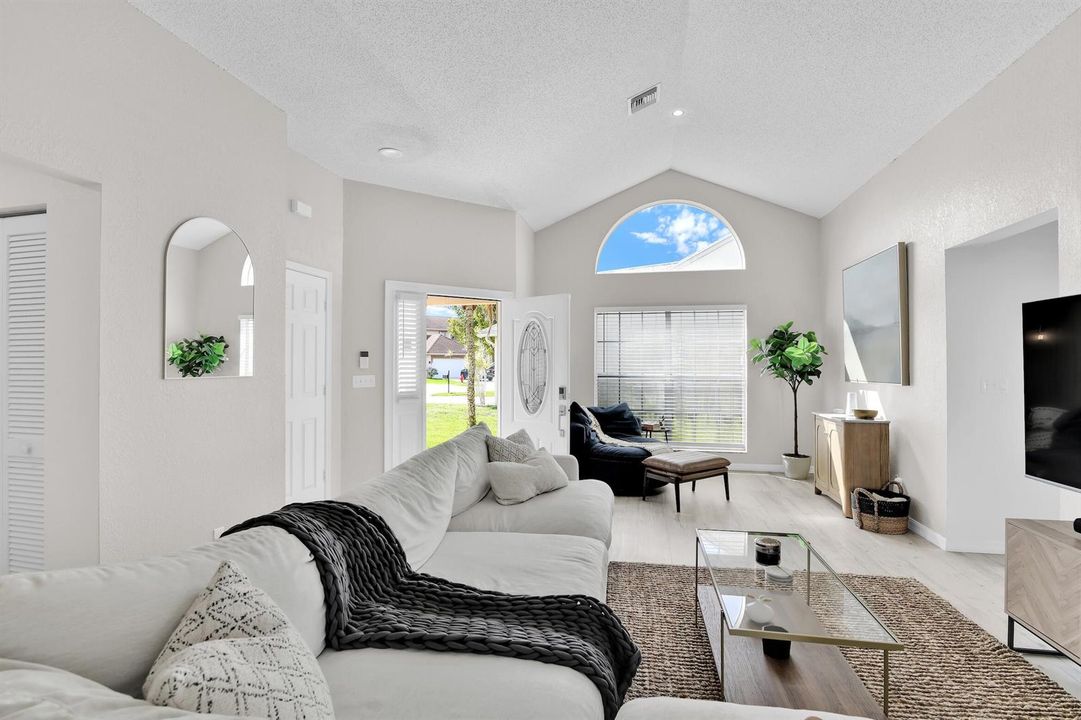 22561 Middletown Dr Boca Raton - 29