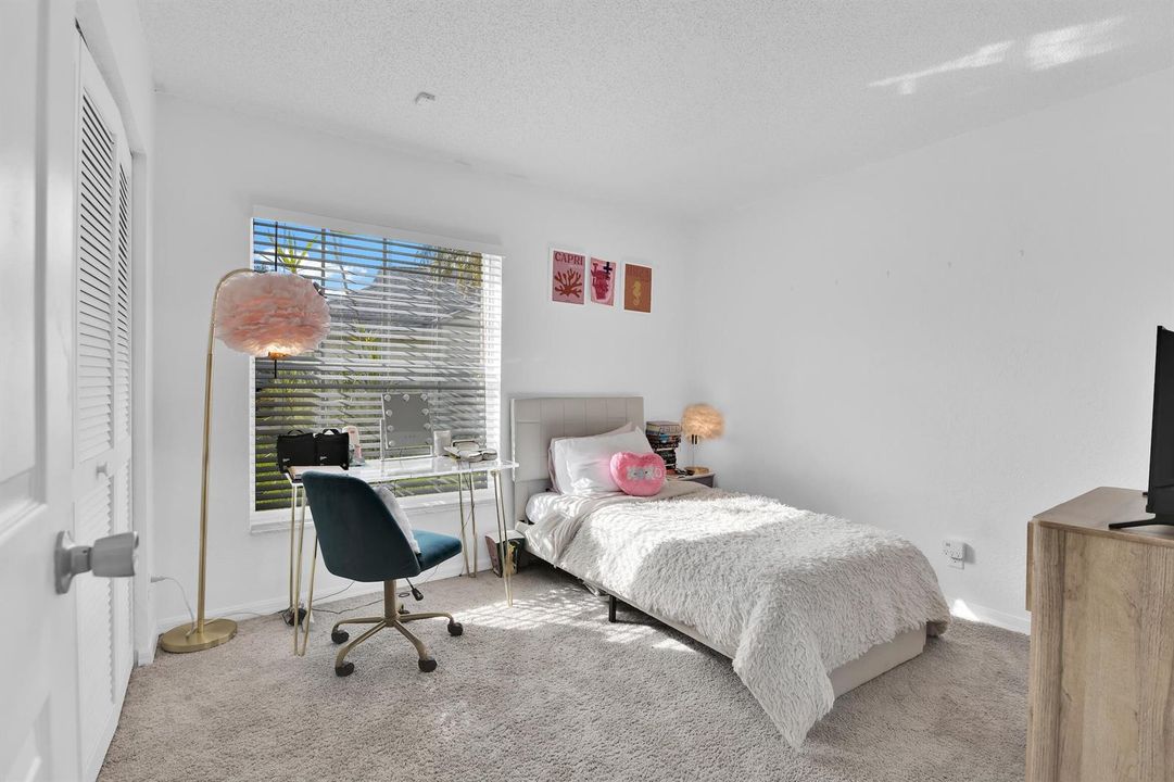 22561 Middletown Dr Boca Raton - 57
