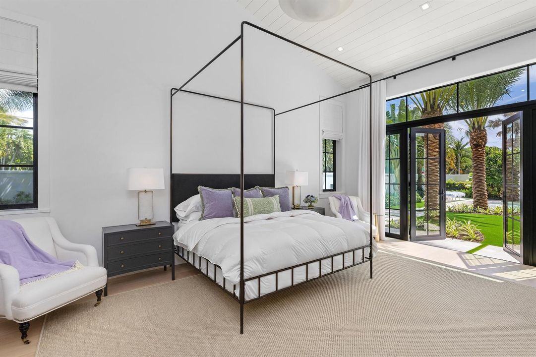 Master Bed 3