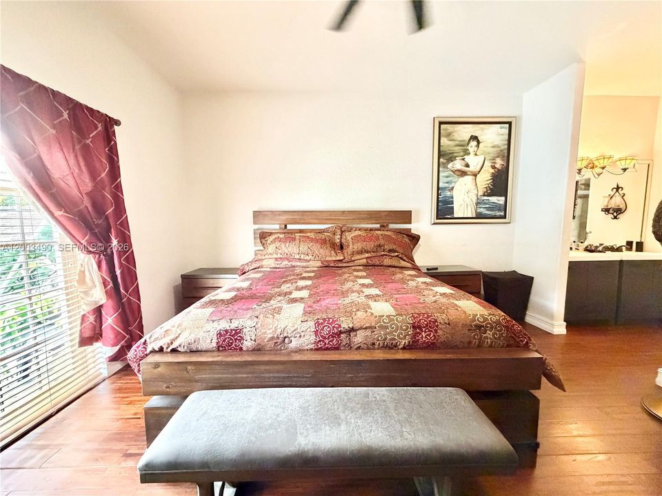 For Sale: $750,000 (3 beds, 2 baths, 1925 Square Feet)