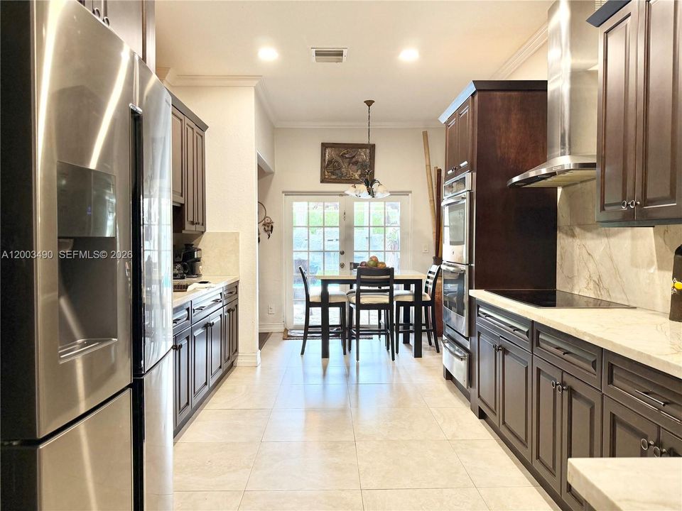 For Sale: $750,000 (3 beds, 2 baths, 1925 Square Feet)