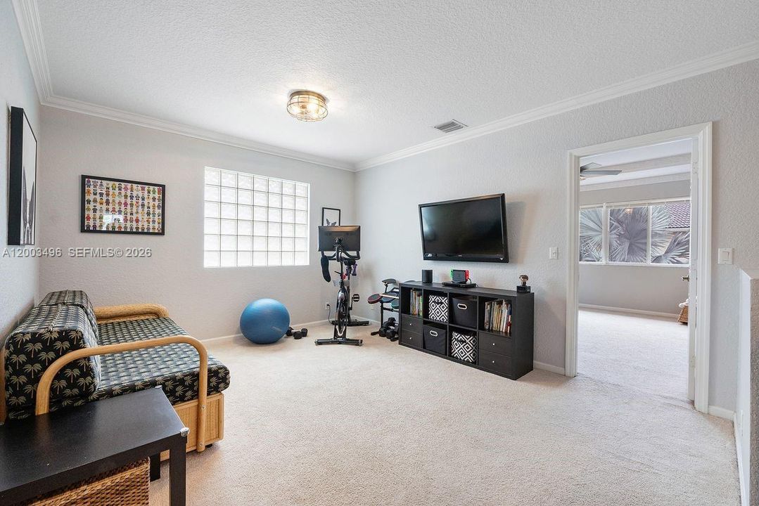 Active With Contract: $760,000 (4 beds, 2 baths, 2454 Square Feet)
