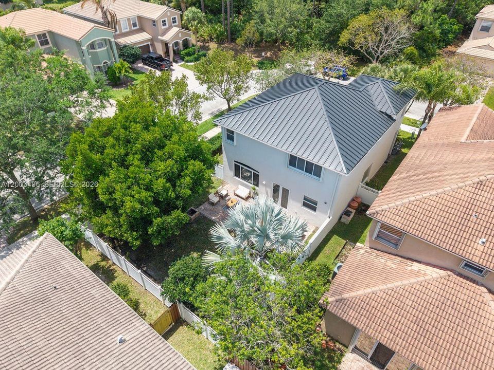 Active With Contract: $760,000 (4 beds, 2 baths, 2454 Square Feet)