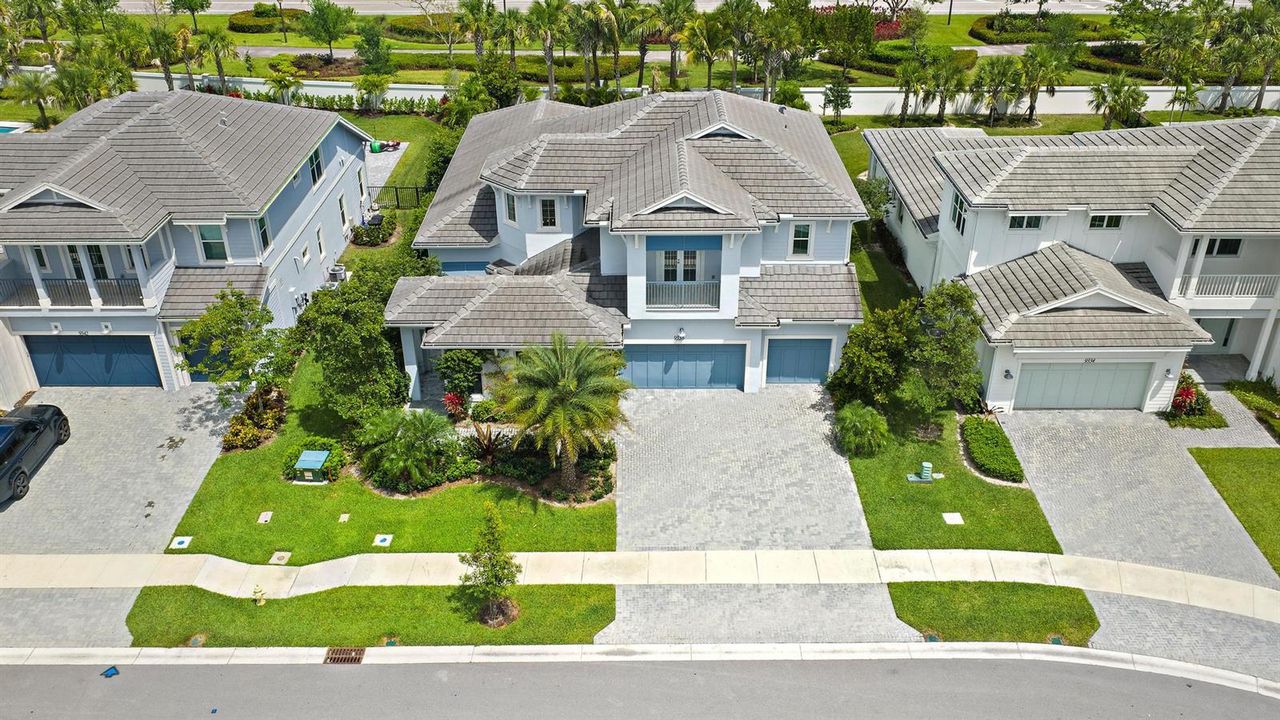 9338 Crestview Circle