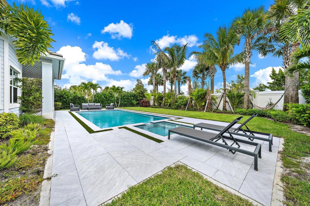9338 Crestview Circle