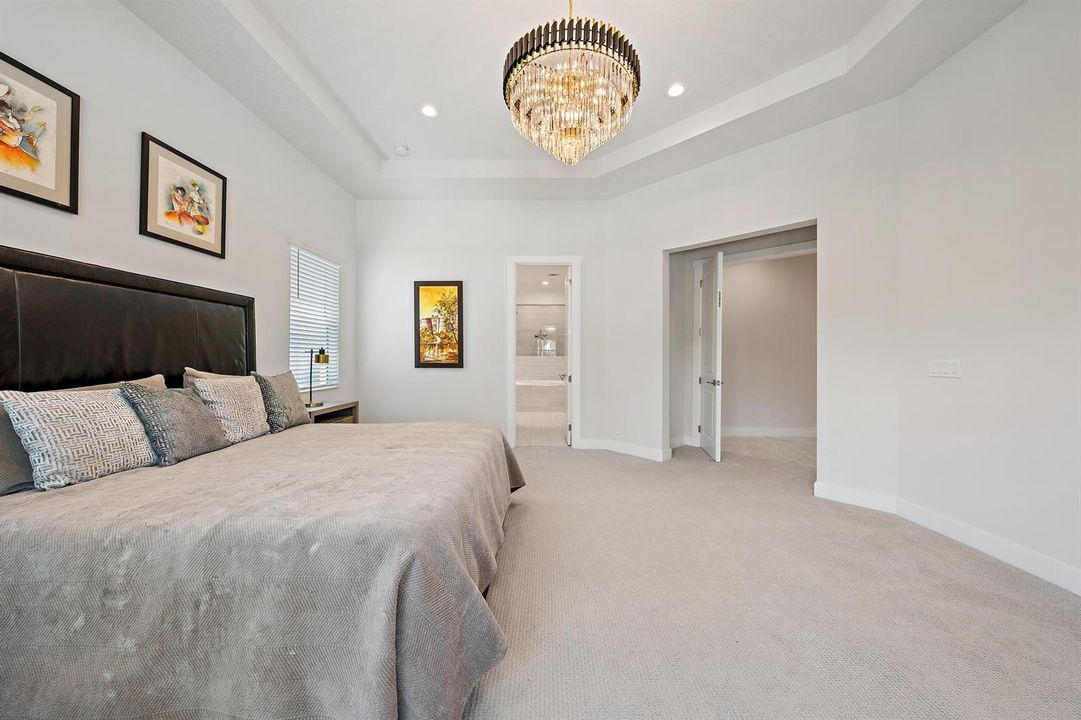 9338 Crestview Circle