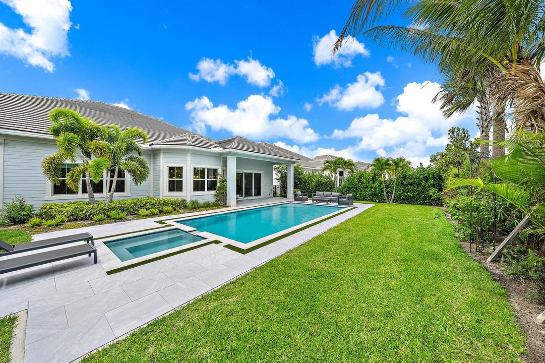9338 Crestview Circle