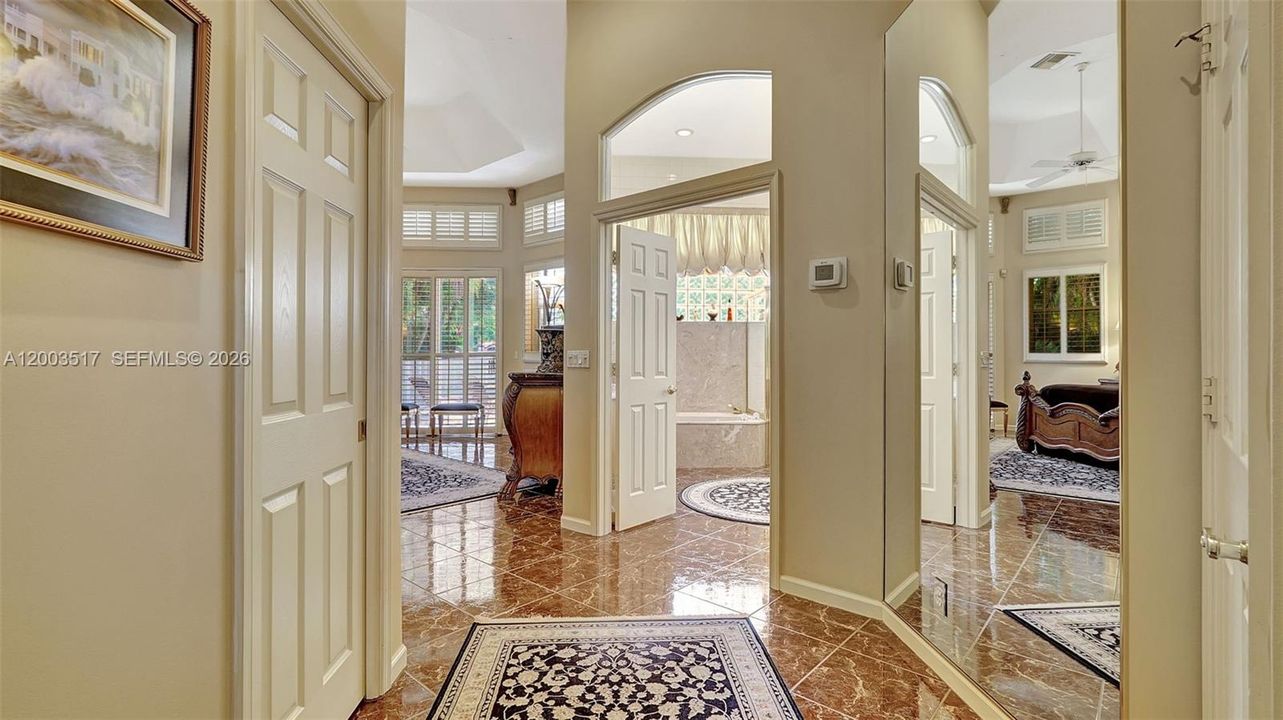 Vendido Recientemente: $1,050,000 (4 camas, 3 baños, 2932 Pies cuadrados)