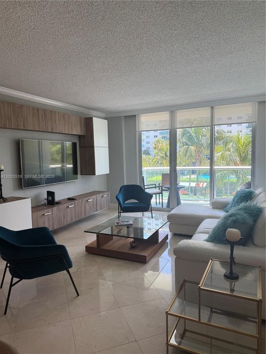 Недавно арендовано: $3,200 (2 спален, 2 ванн, 1505 Квадратных фут)