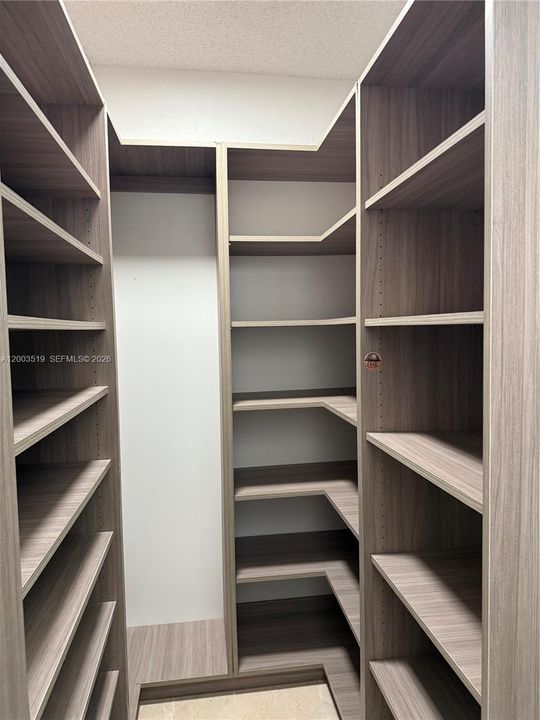 Недавно арендовано: $3,200 (2 спален, 2 ванн, 1505 Квадратных фут)