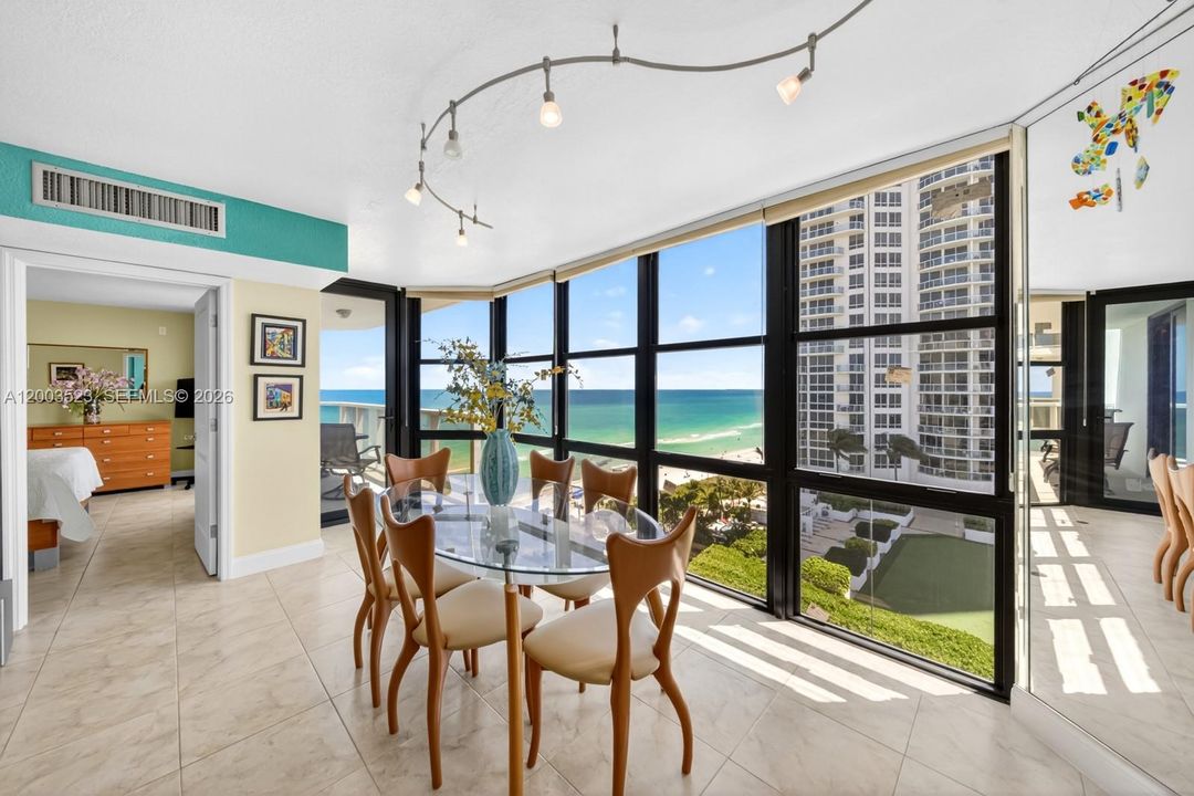 Activo con contrato: $725,000 (1 camas, 2 baños, 1278 Pies cuadrados)