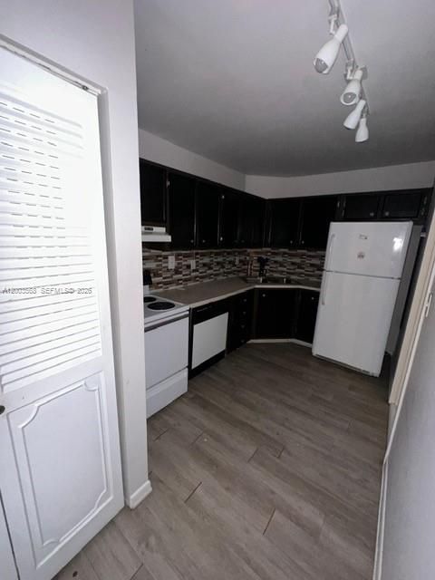 Activo con contrato: $1,500 (1 camas, 1 baños, 760 Pies cuadrados)