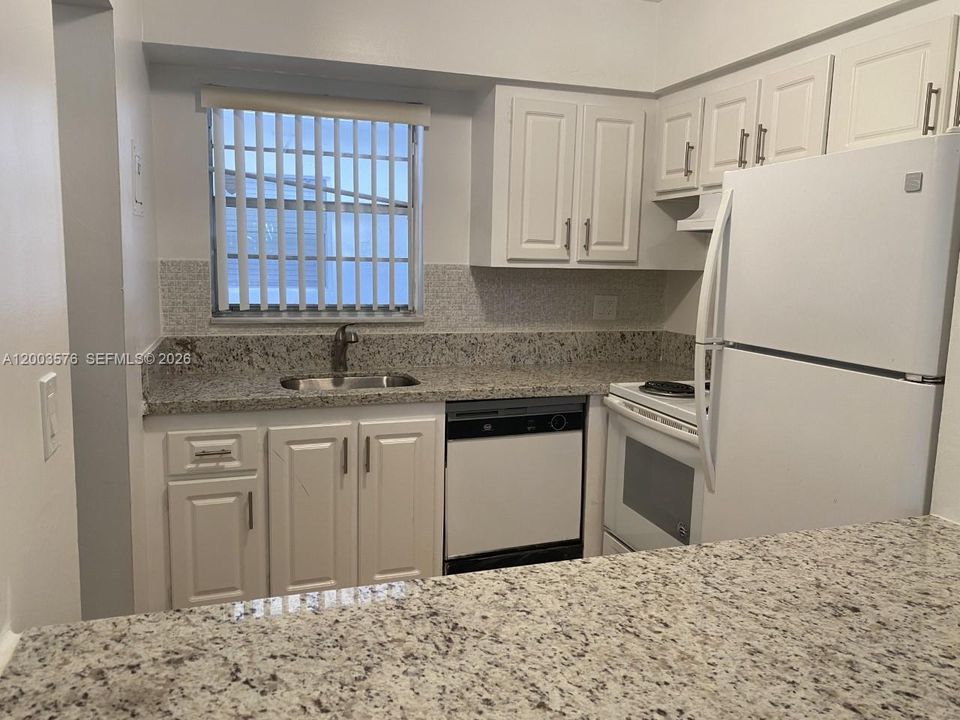 En Renta: $1,550 (1 camas, 1 baños, 720 Pies cuadrados)