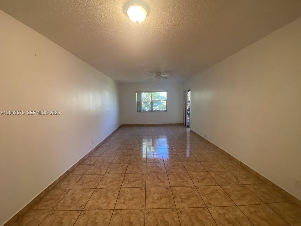 En Renta: $1,550 (1 camas, 1 baños, 720 Pies cuadrados)