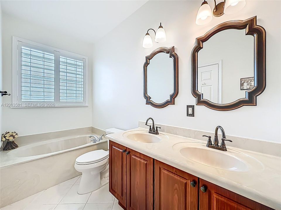 Ground level Primary Bathroom