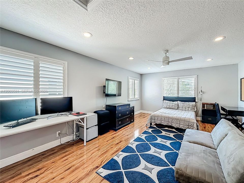 Upstairs Suite