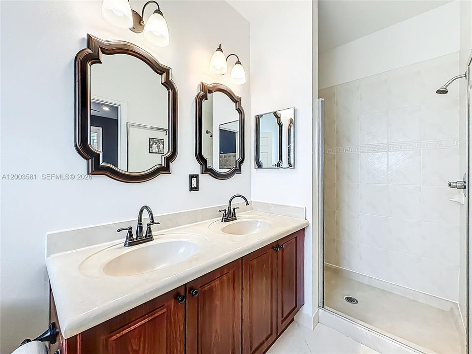 Ground level Primary Bathroom