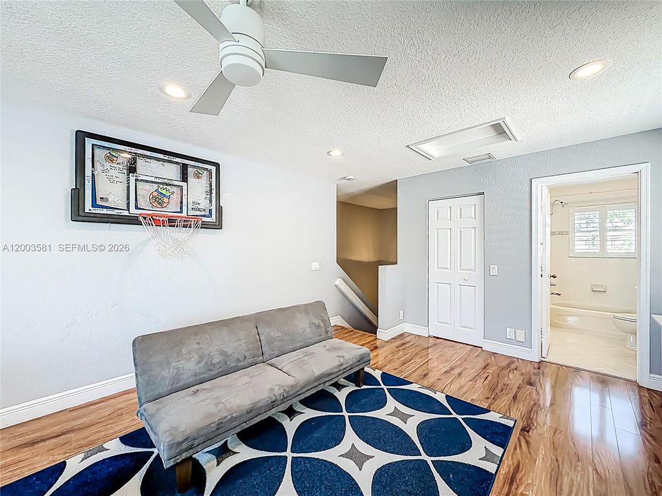 Upstairs Suite