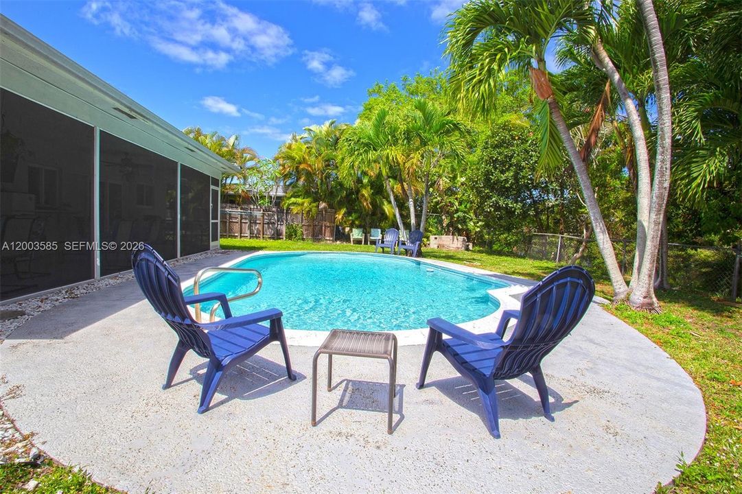 LOUNGE AROUND THE POOL WITH DRINKS, FOOD AND SNACKS