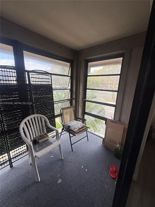 Activo con contrato: $99,999 (1 camas, 1 baños, 627 Pies cuadrados)