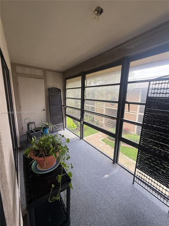 Activo con contrato: $99,999 (1 camas, 1 baños, 627 Pies cuadrados)