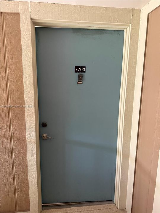 Activo con contrato: $99,999 (1 camas, 1 baños, 627 Pies cuadrados)