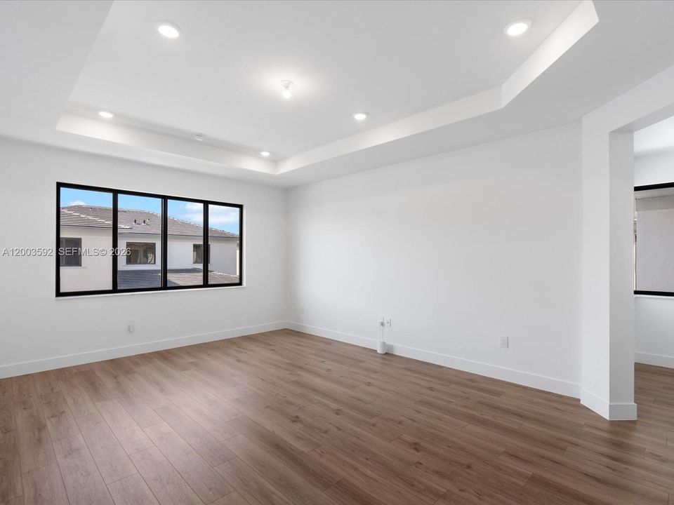 В аренду: $14,950 (5 спален, 4 ванн, 4057 Квадратных фут)