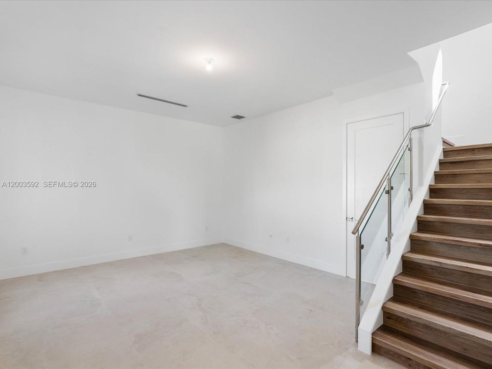 В аренду: $14,950 (5 спален, 4 ванн, 4057 Квадратных фут)