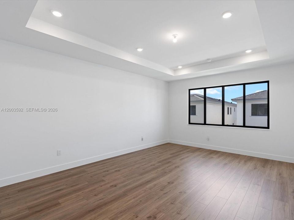 В аренду: $14,950 (5 спален, 4 ванн, 4057 Квадратных фут)