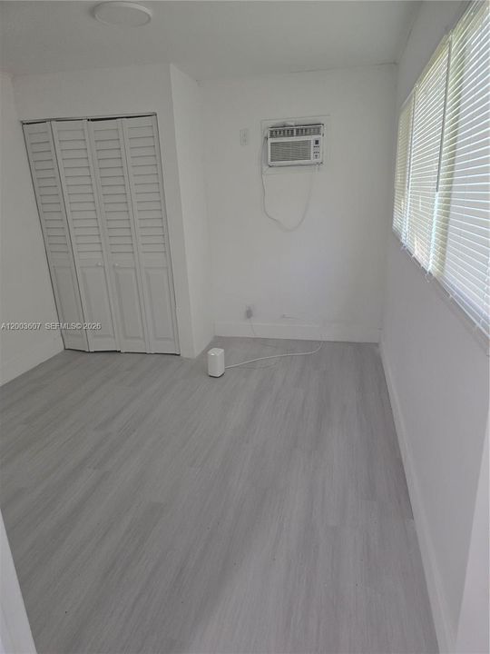 Activo con contrato: $480,000 (4 camas, 2 baños, 1630 Pies cuadrados)