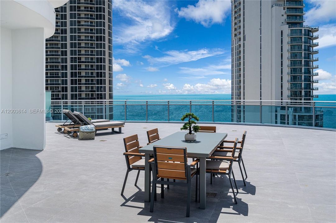 Roof top terace