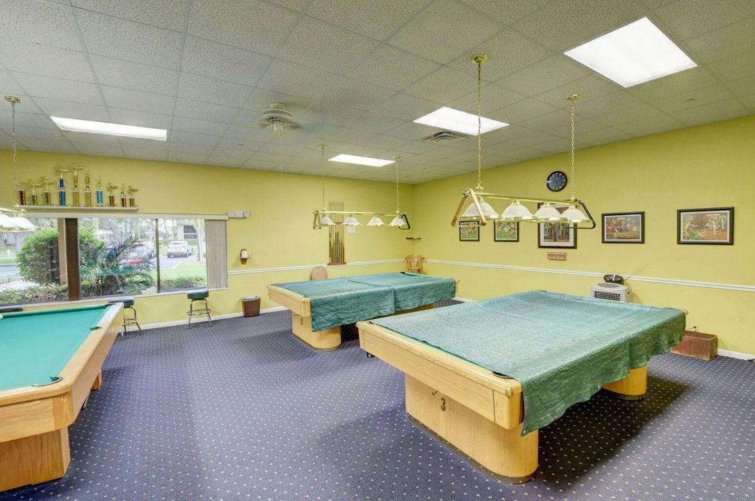 billiard room