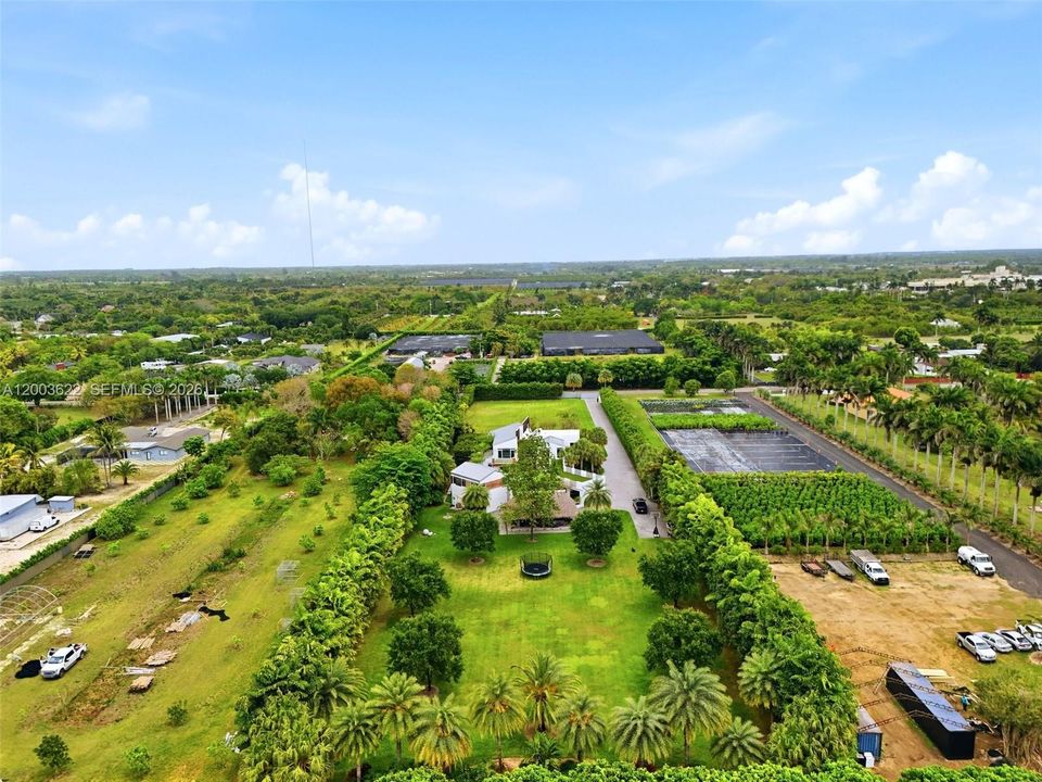 For Sale: $3,000,000 (4 beds, 5 baths, 4412 Square Feet)