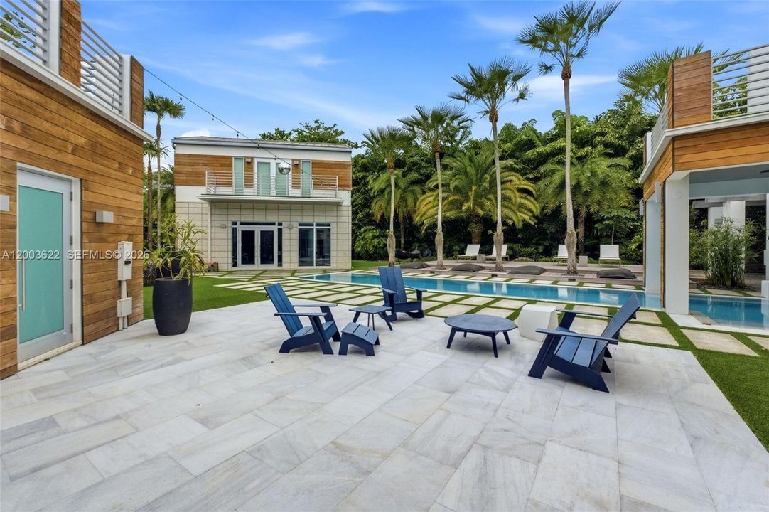 For Sale: $3,000,000 (4 beds, 5 baths, 4412 Square Feet)