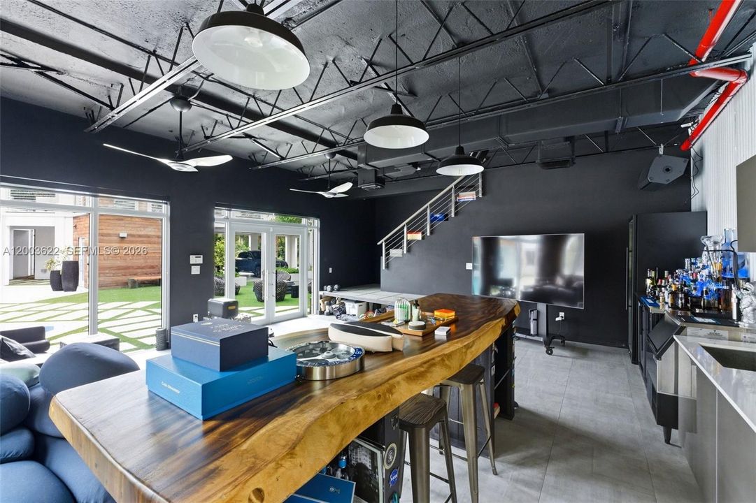 For Sale: $3,000,000 (4 beds, 5 baths, 4412 Square Feet)
