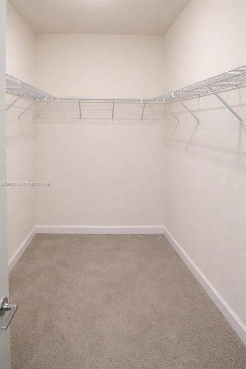 For Rent: $2,600 (3 beds, 3 baths, 1815 Square Feet)