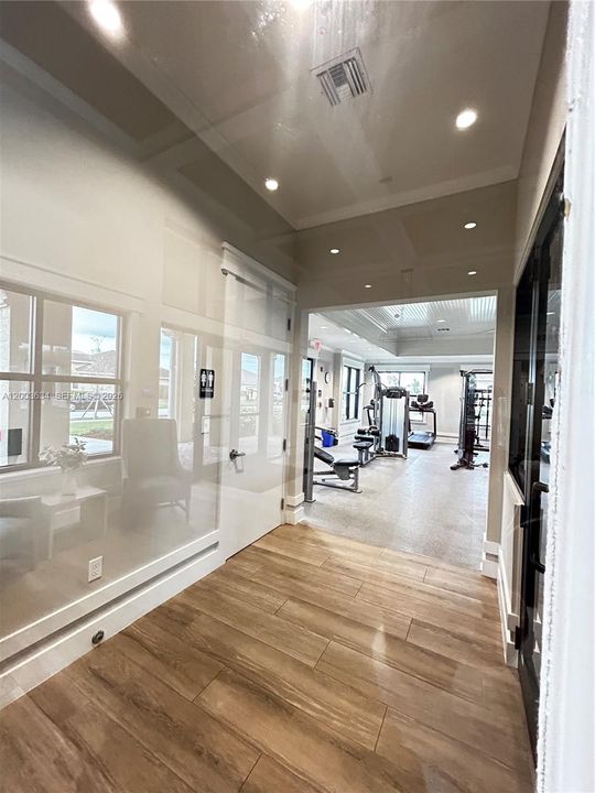 For Rent: $2,600 (3 beds, 3 baths, 1815 Square Feet)