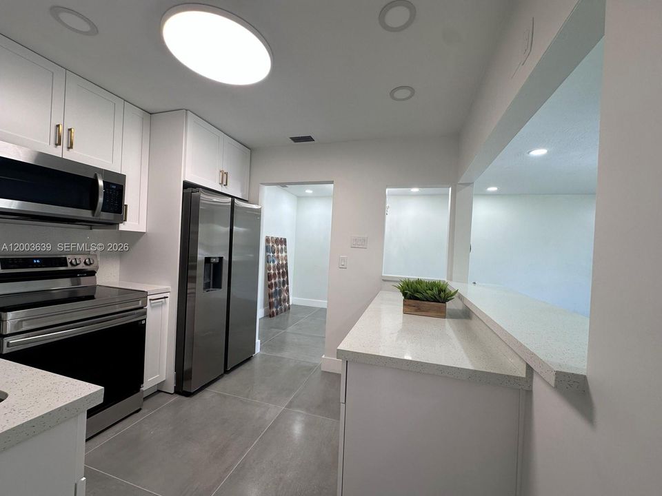 Activo con contrato: $349,900 (3 camas, 2 baños, 1240 Pies cuadrados)