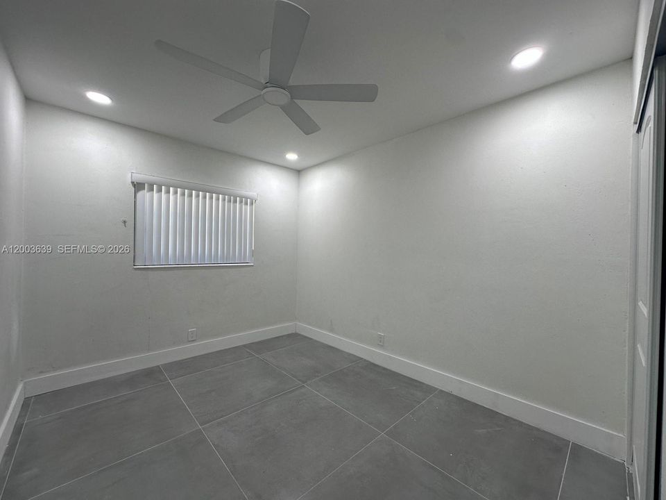 Activo con contrato: $349,900 (3 camas, 2 baños, 1240 Pies cuadrados)