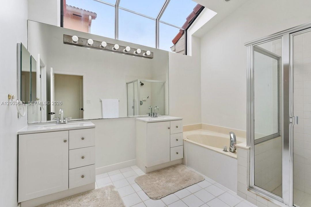Active With Contract: $1,025,000 (4 beds, 4 baths, 2382 Square Feet)