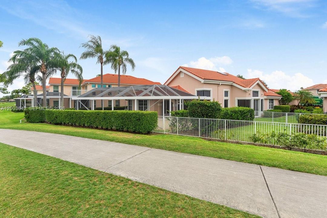 Active With Contract: $1,025,000 (4 beds, 4 baths, 2382 Square Feet)