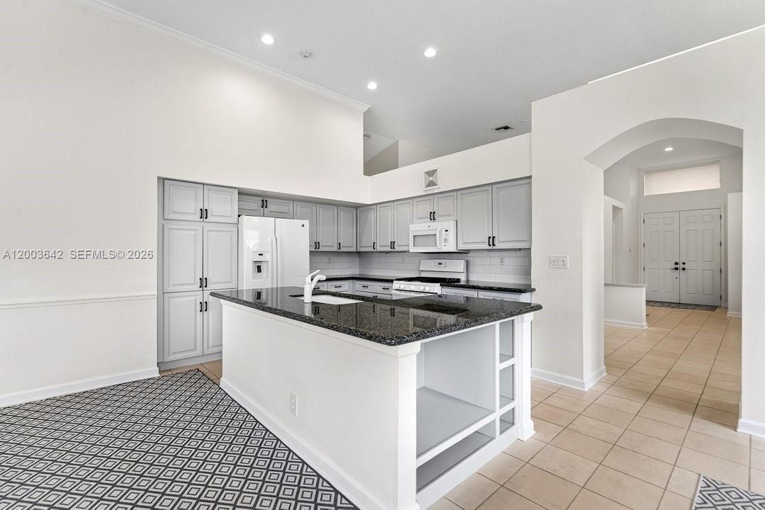Active With Contract: $1,025,000 (4 beds, 4 baths, 2382 Square Feet)