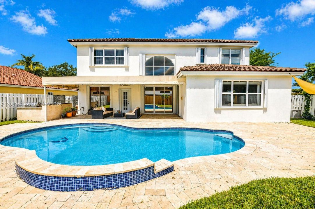 For Sale: $940,000 (5 beds, 3 baths, 2678 Square Feet)