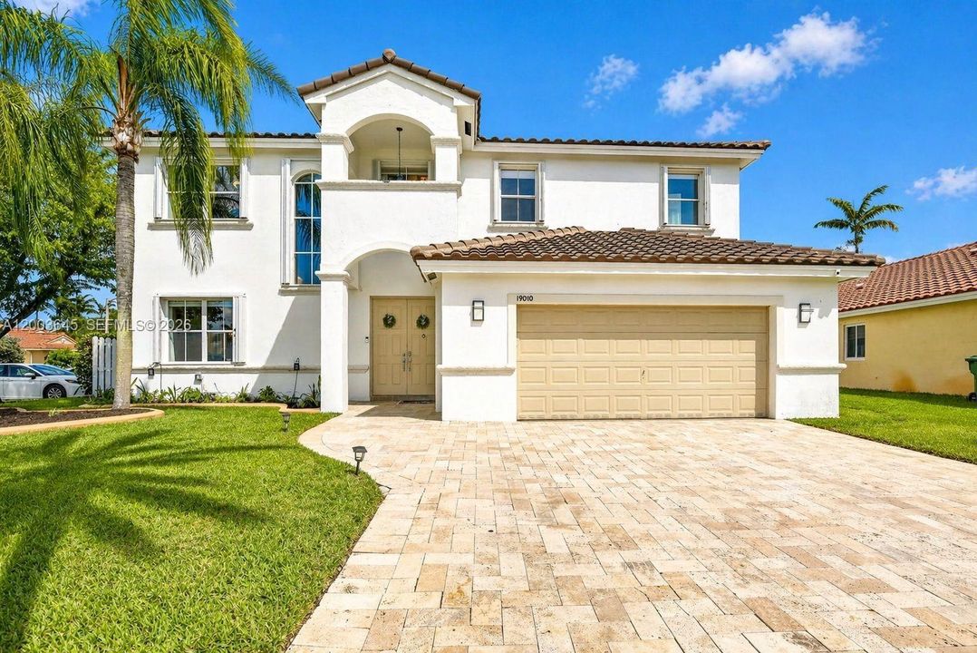 For Sale: $940,000 (5 beds, 3 baths, 2678 Square Feet)