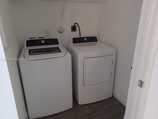 Extra large washer & dryer set