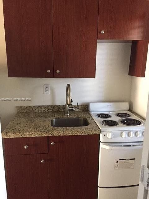 For Rent: $1,150 (0 beds, 1 baths, 300 Square Feet)