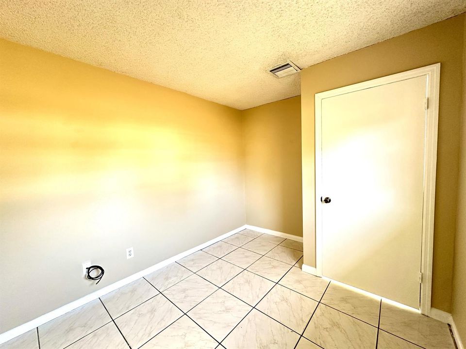3rd bedroom 2