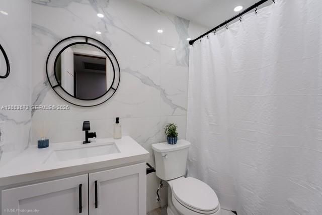 Activo con contrato: $525,000 (3 camas, 3 baños, 1686 Pies cuadrados)