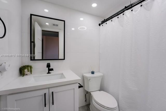 Activo con contrato: $525,000 (3 camas, 3 baños, 1686 Pies cuadrados)
